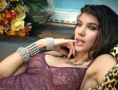 Οι κρυφές διακοπές της Μαρίας Αλεξάνδρου στη Ρόδο – Καυτές φωτογραφίες